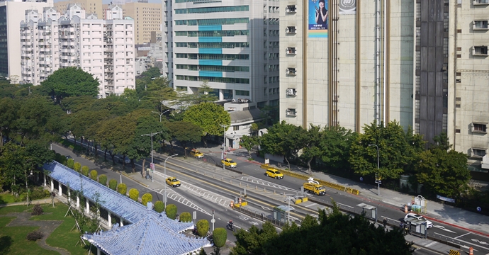 讓下一代遠離菸害，杜絕菸商廣告及促銷