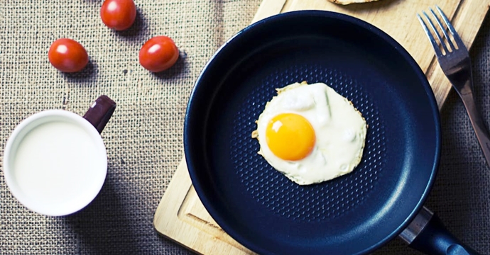 蛋黃煮百合，可改善更年期失眠症狀嗎？