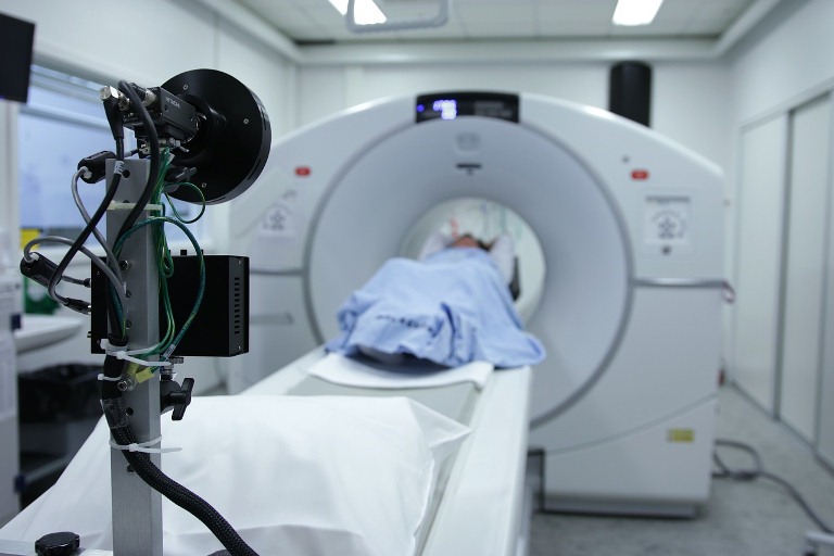 想提早發現肺腺癌，該做低劑量電腦斷層掃描嗎？