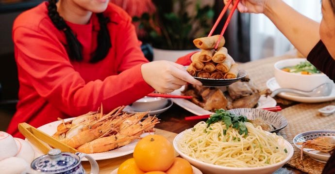 降血脂、降膽固醇的魚油.紅麴.納豆.兒茶素.花青素等降血脂保健品怎麼選？建議量為何？